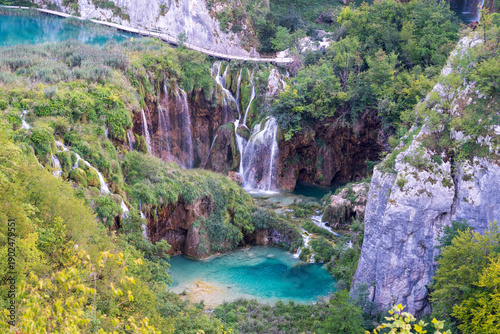 Cuadro en lienzo Plitvice Lakes, Croatia - August 16, 2025: Scenic landscape of turquoise lakes and waterfalls in National Park