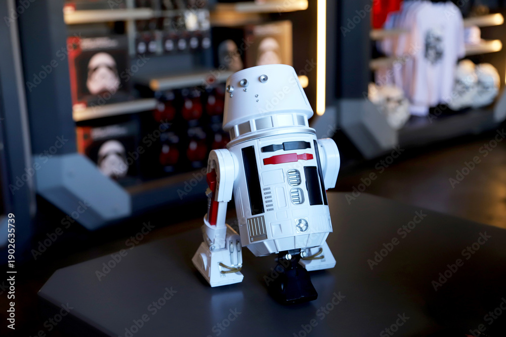 Fototapeta premium Star Wars robot R5-D4 displayed inside a themed store