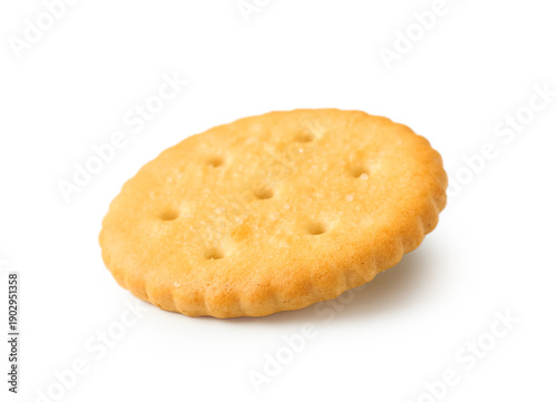 Round salted cracker isolat...