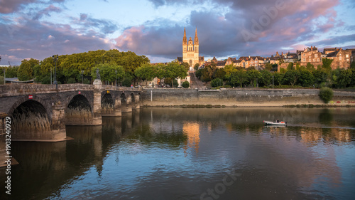 Fotografía Sunset scenery in beautiful city of Angers in France, with famous chateau and ca