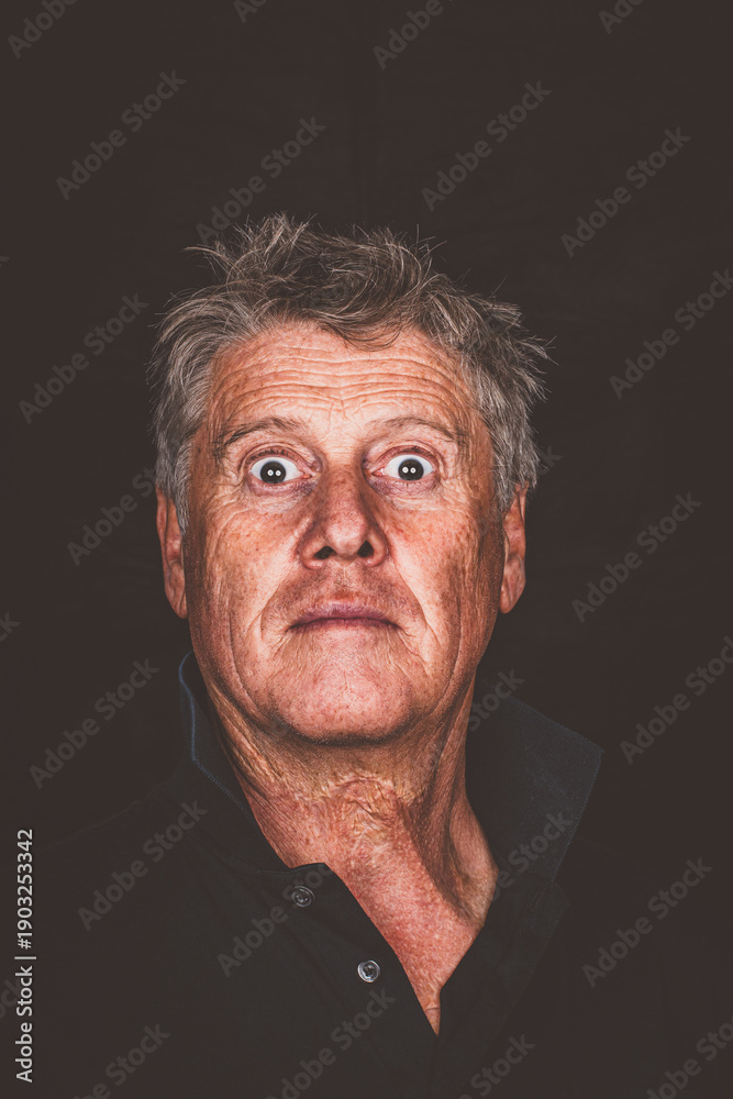 Obraz premium Mann, große Augen