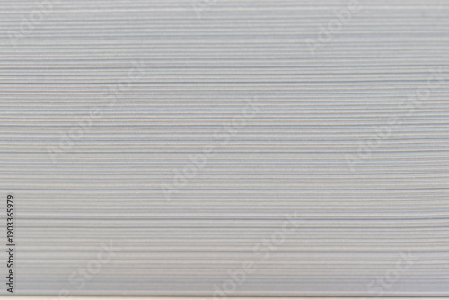 積み重ねられた大量の紙