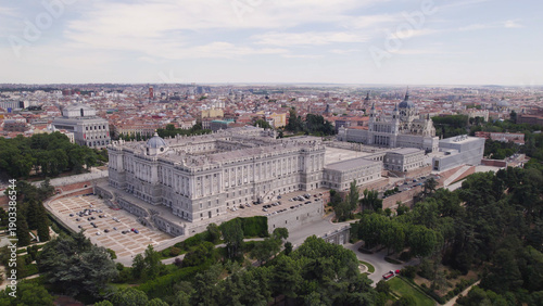 Принти на полотні Aerial Wide Shot of Royal Palace, Madrid, Spain