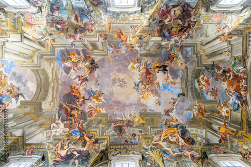 Schilderij op canvas Italy - Rome - Saint Ignatius Loyola Church - Magnificent nave vault displays il