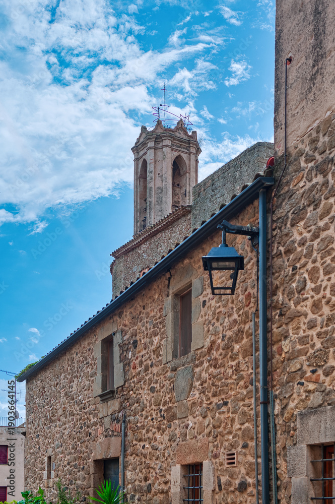 Fototapeta premium Parlabá (officially in Catalan: Parlavá) is a Spanish municipality and town in the province of Girona, in the autonomous community of Catalonia