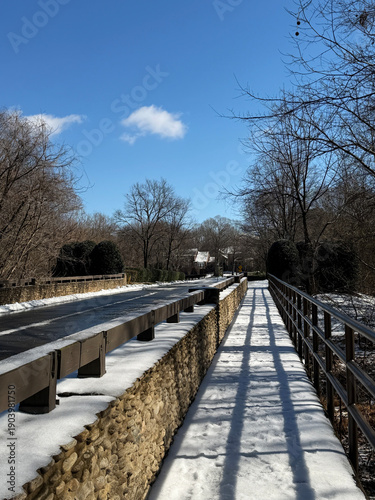 Φωτογραφία NC Hville Snowy Stone Foot Bridge V 2026