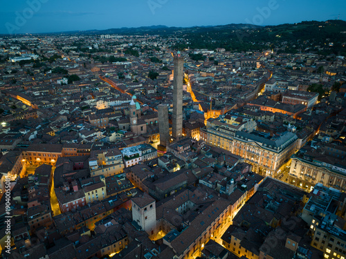 Billede på lærred Aerial twilight view of Bologna with the iconic Asinelli Tower rising above the historic center