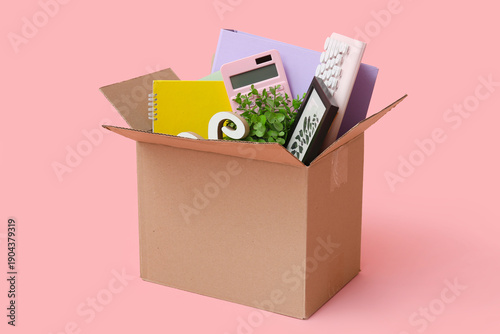 Cardboard moving box with o...