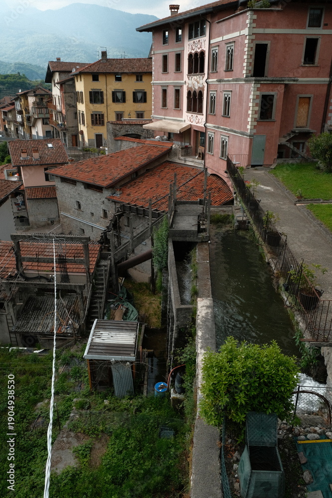 Fototapeta premium Stone Alleys of Pescarzo