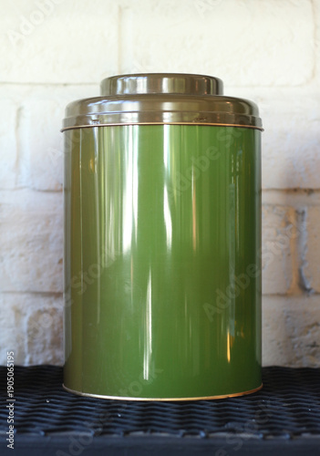 Wallpaper Mural An empty decorative vase in a coffee shop. Torontodigital.ca