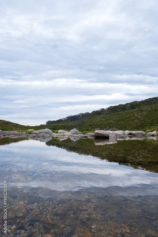 Fototapeta premium Snowy River Crossing Kosciuszko Summer