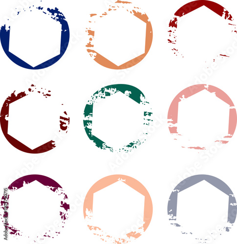 かすれた質感の円形と多角形を組み合わせた抽象フレームセット　手描き風グランジ加工の装飾枠デザイン素材