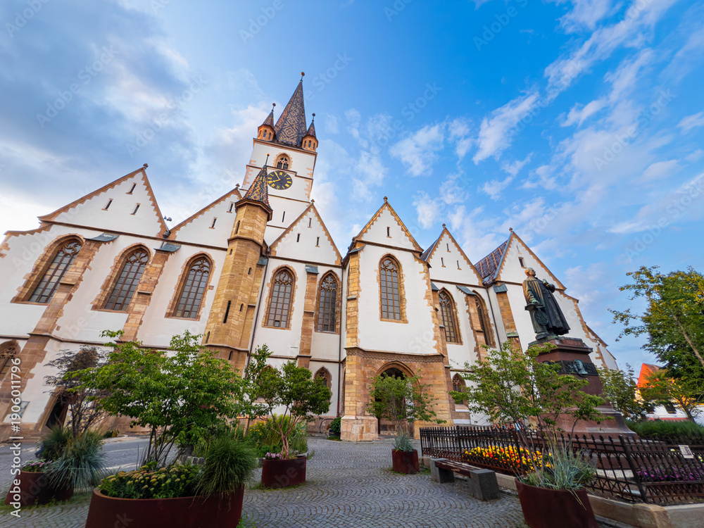 Obraz premium Evangelical Cathedral in Sibiu. Evangelical Cathedral rises above the historic center of Sibiu city