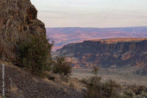 Photography Dawn on the valley at Frenchman Coulee