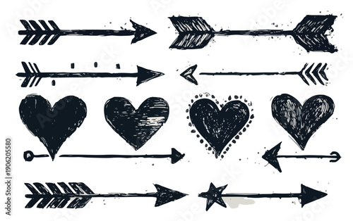 투명한 배경 위에 손으로 직접 그린 듯한 거친 질감의 검정색 화살표와 하트 일러스트레이션 세트로 빈티지하고 감성적인 디자인 분위기를 연출하기에 매우 적합하며 다양한 창의적인 프로젝트에 활용 가능한 그래픽 리소스입니다.