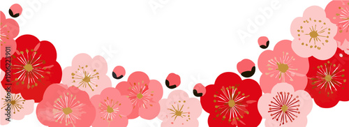 Borda floral decorativa com flores de ameixeira vermelhas e cor-de-rosa em estilo japonês tradicional sobre fundo branco isolado e transparente.