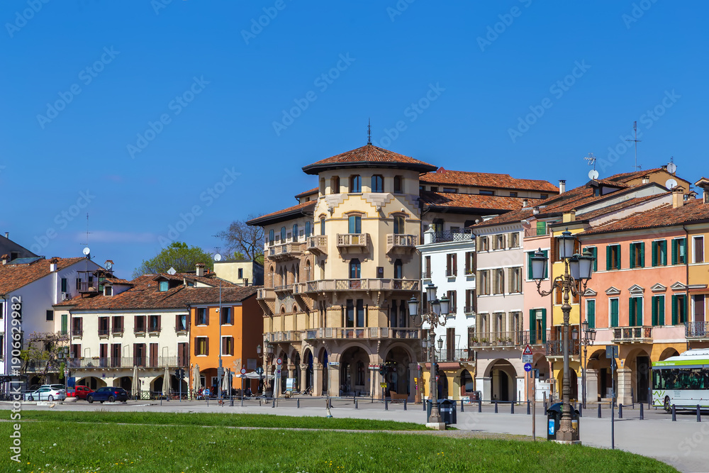 Fototapeta premium Prato della Valle, Padua, Italy