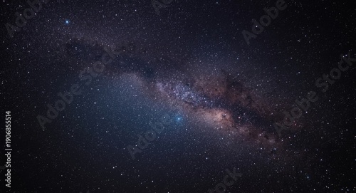 Captivating distant galaxy ...