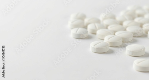 Hydrocodone painkiller tabl...