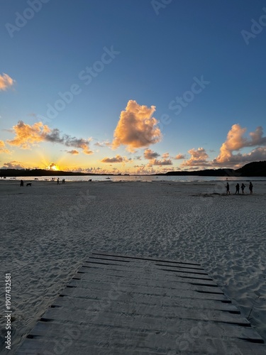 Photos Sand and sunset at the lake