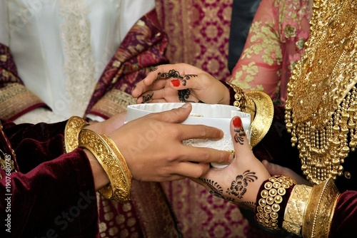 Fotografie Unveiling the wedding dowry