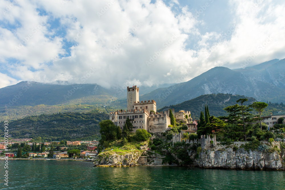 Fototapeta premium Scaliger Castle on Lake Garda in Malcesine, Italy.