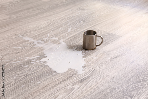 Wooden laminate floor with ...