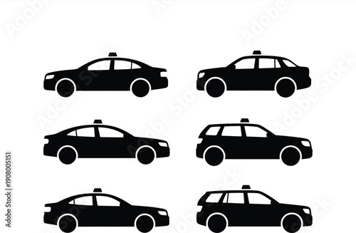 Simple Black and White Car Icon – Minimalist Automotive Line Illustration for Logos, Infographics, and Visual Use