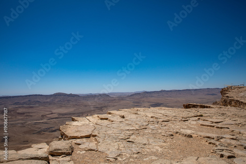 Fotografía Desert Cliff View at Mitzpe Ramon in Israel