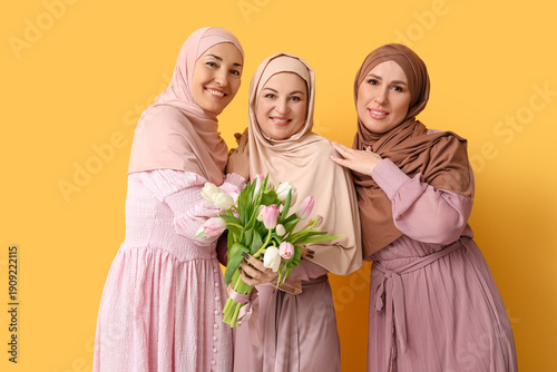 Mature Muslim women with bo...