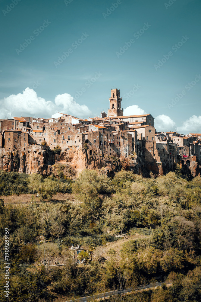 Fototapeta premium Tuscan Landscapes – Traditional Italy in the Heart of Italy