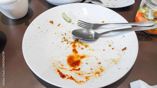 Canvas Print A close up shot of a messy restaurant table after eating symbolizing end of banquet