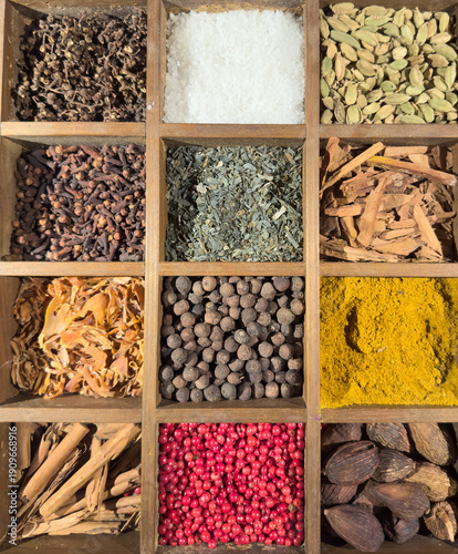Wallpaper Mural collection of spices Torontodigital.ca