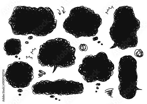 重大な不安や悩みを表す、もやもや吹き出しのセット素材