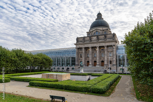 Foto View of famous State chancellery - Staatskanzlei in Munich, Germany