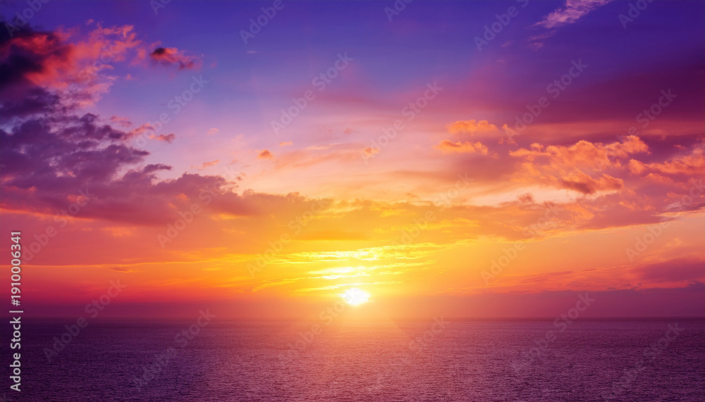 Fototapeta premium Vibrant Sunset With Yellow Sun And Purple Pink Gradient Sky