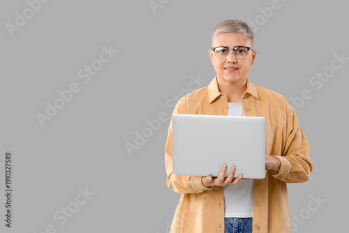 Female programmer working w...