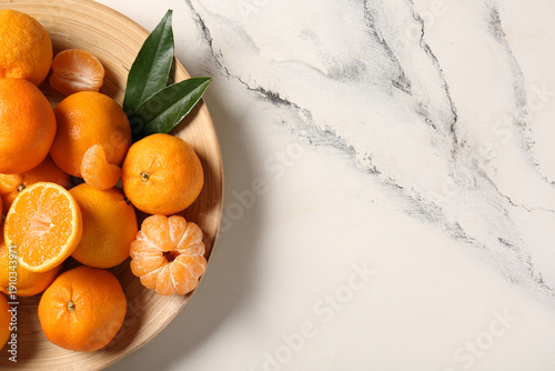 Fresh mandarins and tangeri...