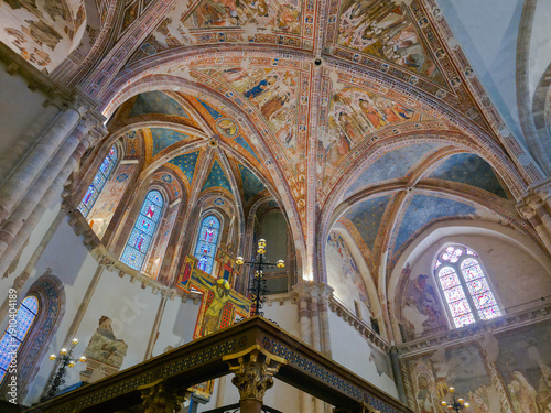 Tableau sur toile Interior View of the Basilica of Saint Clare in Assisi with Gothic Frescoes, Sta