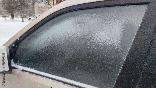 Quadro su tela rear view mirror, icy car window