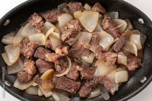牛肉とタマネギの炒め物