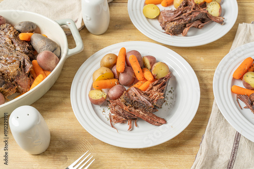 Obraz na plátně Classic beef pot roast dinner with roasted vegetables