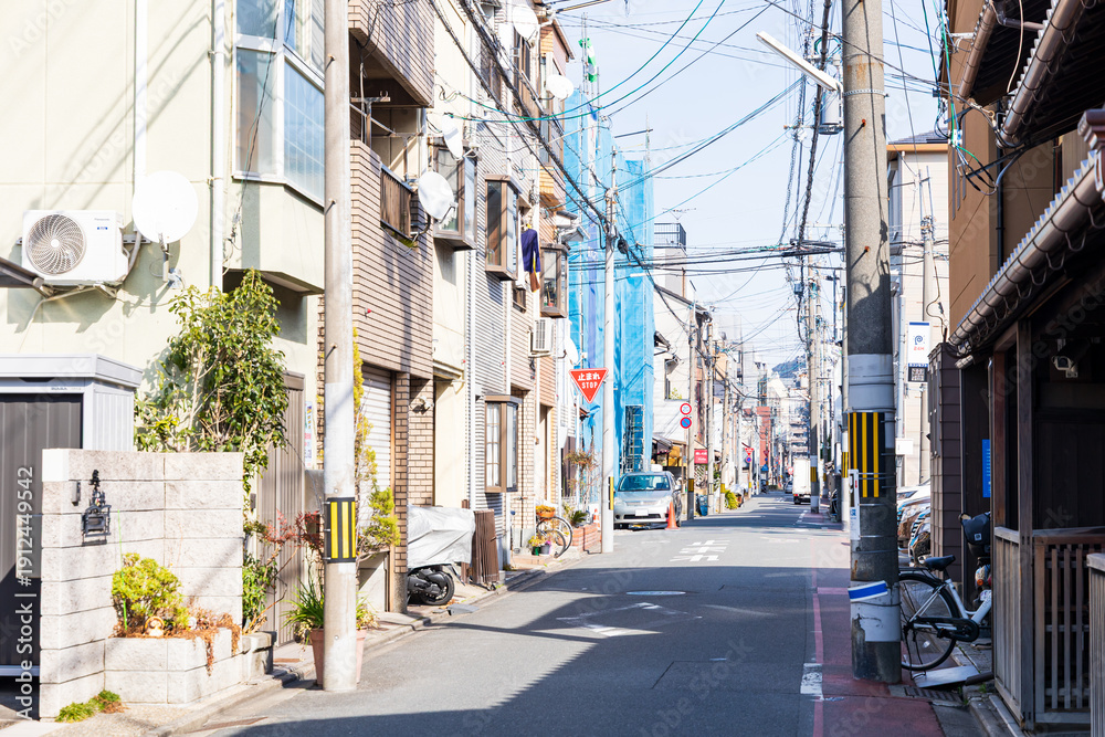 Obraz premium 京都市下京区のローカルな町並み