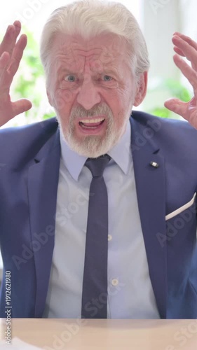 Distraught Senior Old Businessman Screaming in Depression and Anxiety, vertical video