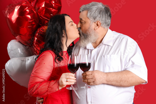 Beautiful mature couple wit...