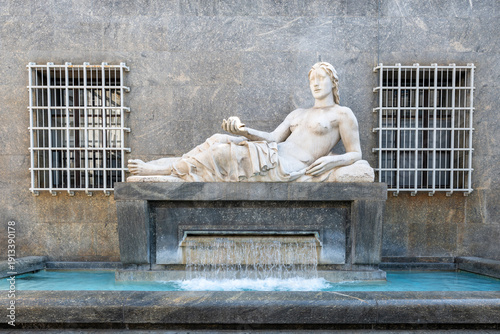 Fényképezés Fontana della Dora Riparia sculpture - Turin, Italy