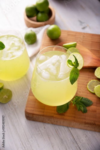 Wallpaper Mural lemonade with organic lemons and mint, a popular refreshing drink in many countries. in Mexico it is part of their traditional Aguas Frescas, where it is called Agua de Limon. Torontodigital.ca