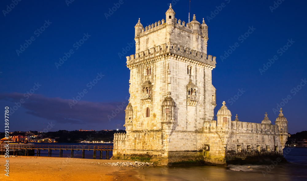 Fototapeta premium lisbon, Belem Tower at dusk - Tagus River, Portugal