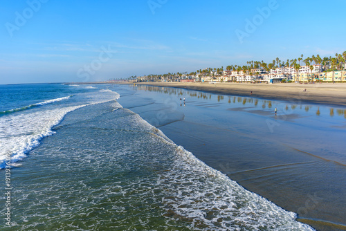 Wallpaper Mural Oceanside Beach California Scenic Coastal View with Blue Ocean Waves Torontodigital.ca