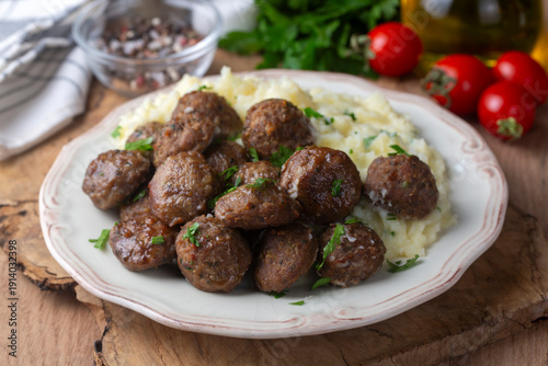 Köttbullar - Traditional Sw...